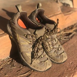 Merrel Hiking Shoes